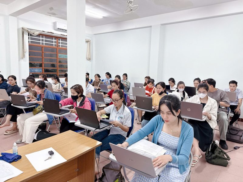 Lớp Kế toán